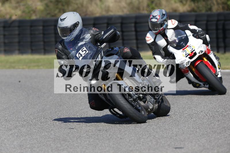 /Archiv-2025/49 26.08.2025 Cornu Master School ADR/blau-bleu/23